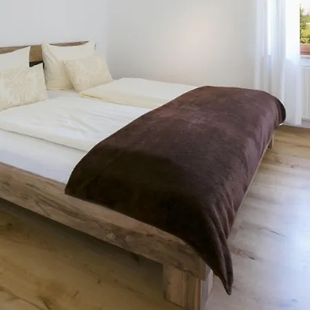 Gaestehaus Huber * אימנשטאדט אם בודנזה