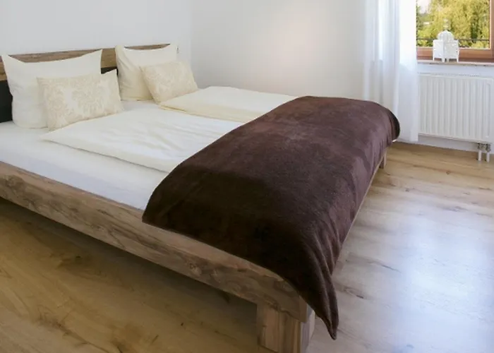 Gaestehaus Huber * אימנשטאדט אם בודנזה